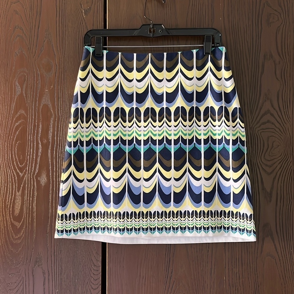 Talbot’s multi-colored patterned skirt. Size 4. NWT